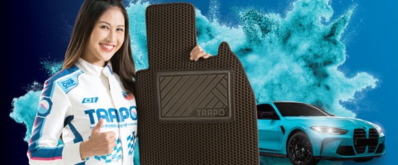 Trapo girl with car mat